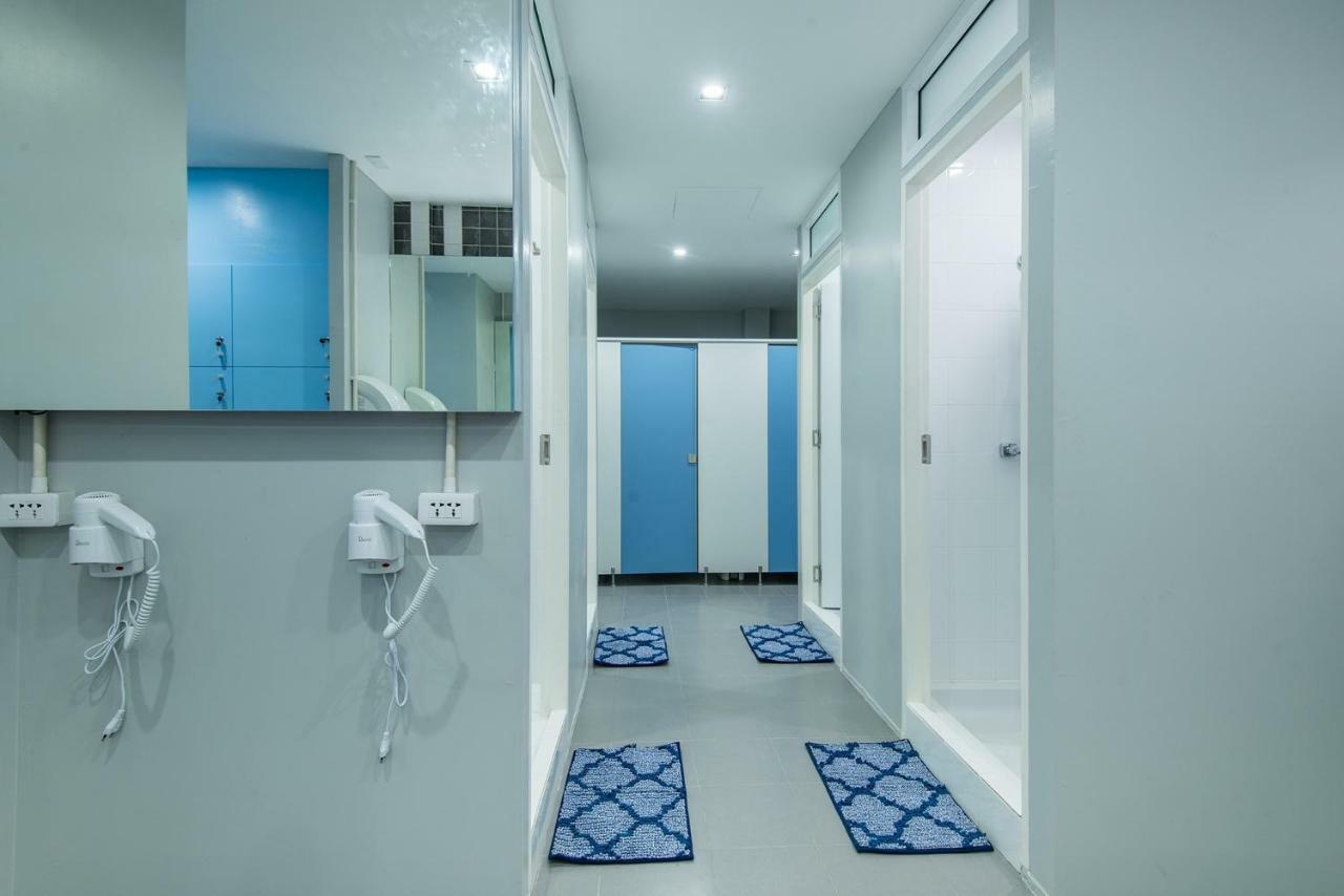 Siam Stadium Hostel Bangkok Luaran gambar